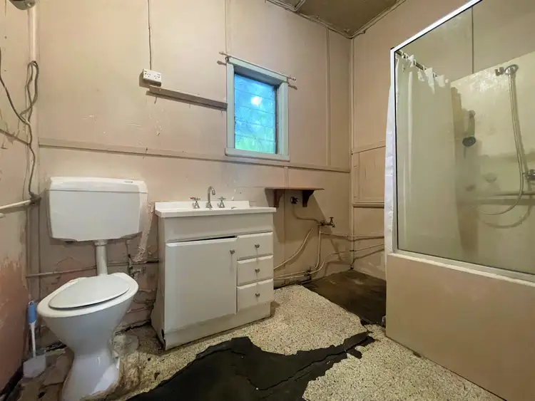 Seventh view of Homely house listing, 13 Stoneridge Street, Young NSW 2594