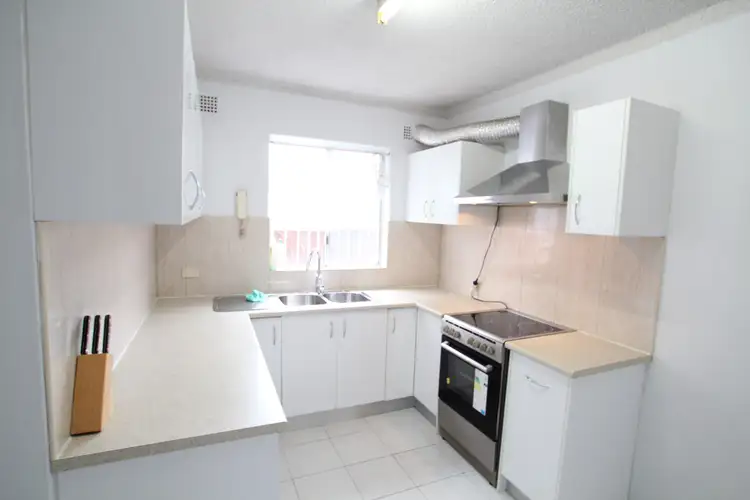 3/64 Broomfield St, Cabramatta NSW 2166