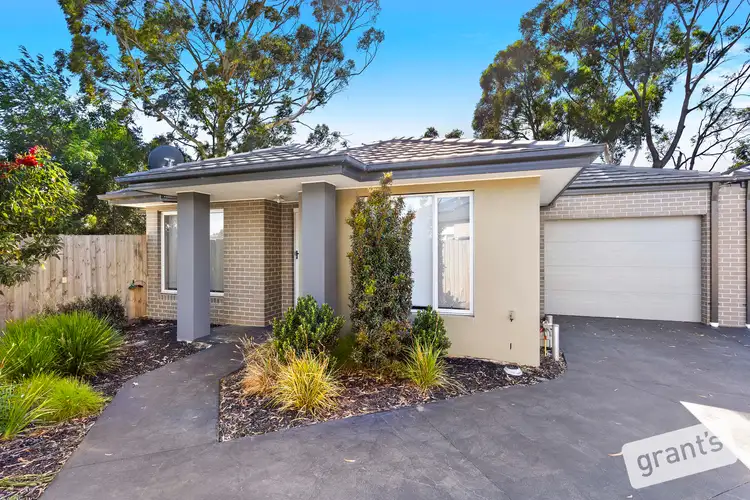Main view of Homely unit listing, 11 Allusive Walk, Narre Warren VIC 3805
