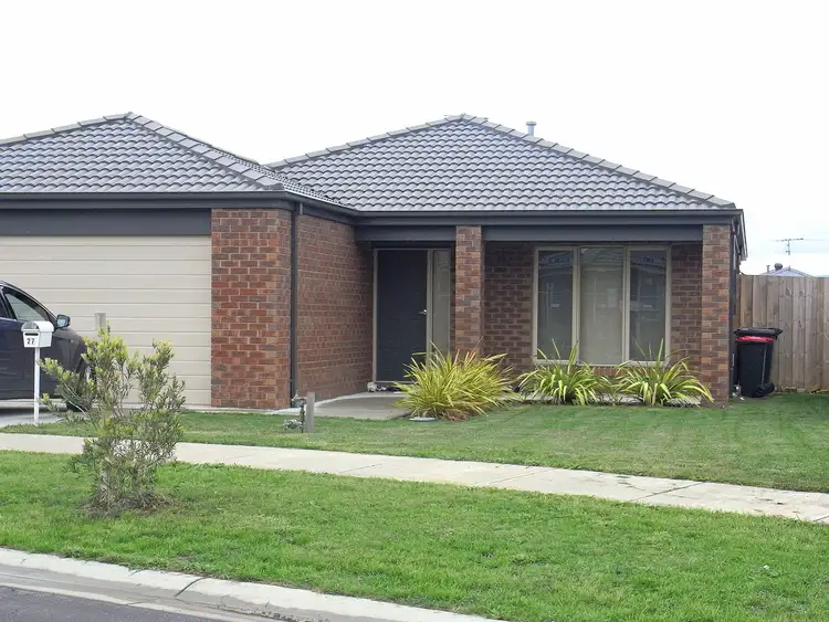 27 Redgum Avenue, Trafalgar VIC 3824
