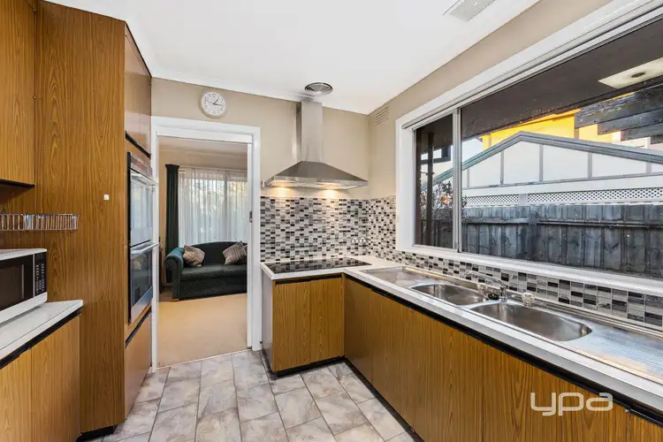 Fifth view of Homely house listing, 5 Occold Court, St Albans VIC 3021