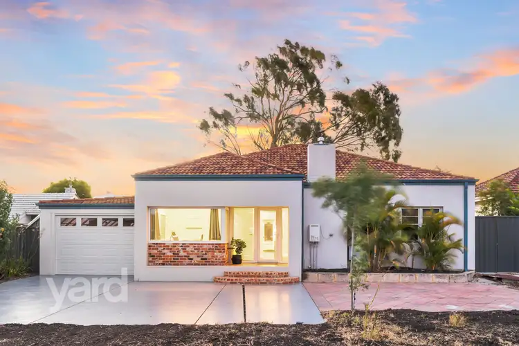 17 North Lake Road, Alfred Cove WA 6154