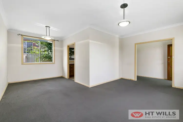 Fifth view of Homely villa listing, 2/101 Gloucester Road, Hurstville NSW 2220