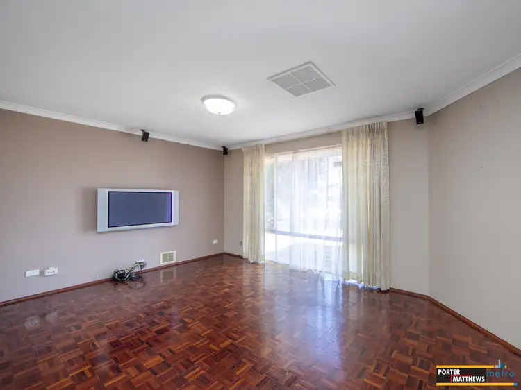 Sixth view of Homely house listing, 7 Castle Court, Forrestfield WA 6058