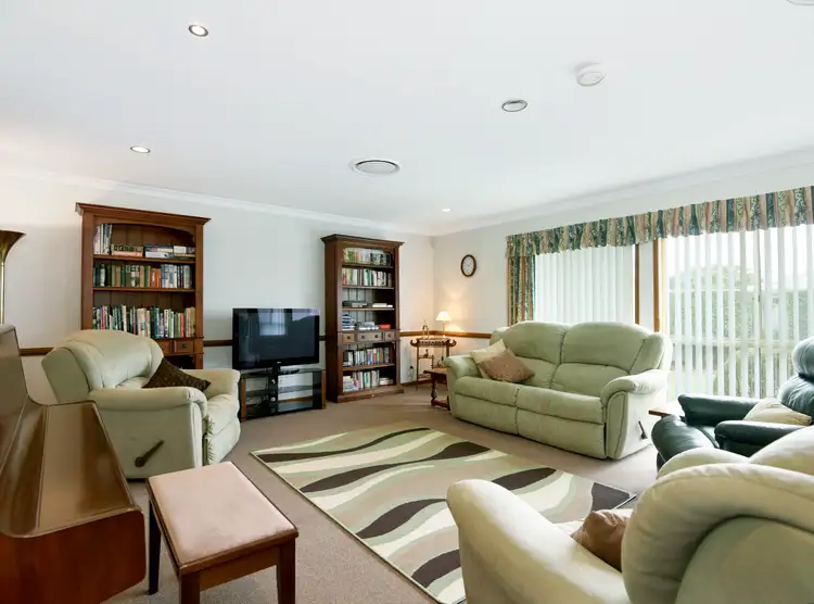 Third view of Homely house listing, 6 Bouganvillea Drive, Middle Ridge QLD 4350