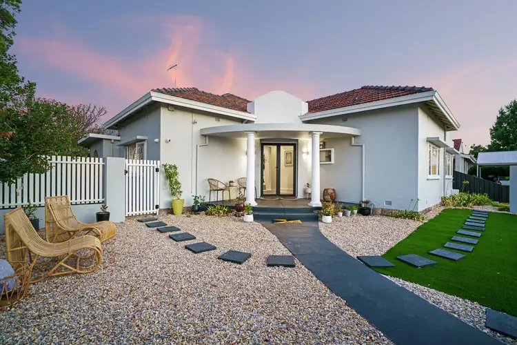 2 Baal Street, Palmyra WA 6157