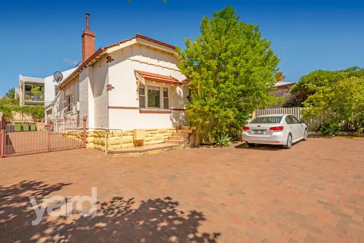 168 Hampton Road, Beaconsfield WA 6162