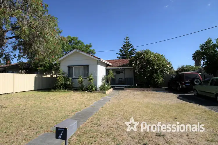 7 Mondak Place, Carey Park WA 6230