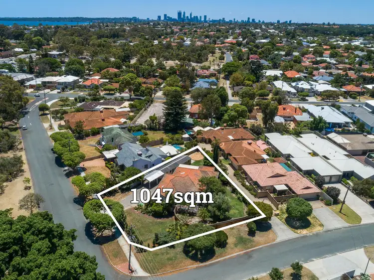 Fourth view of Homely house listing, 2 Henning Crescent, Manning WA 6152