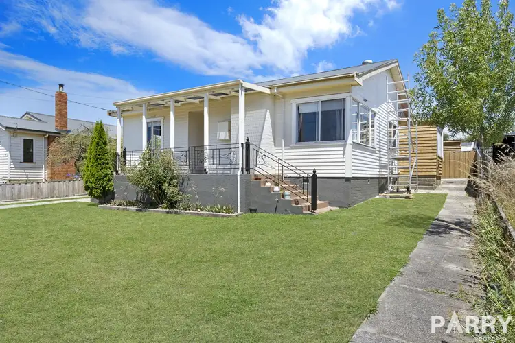62 Hargraves Crescent, Mayfield TAS 7248