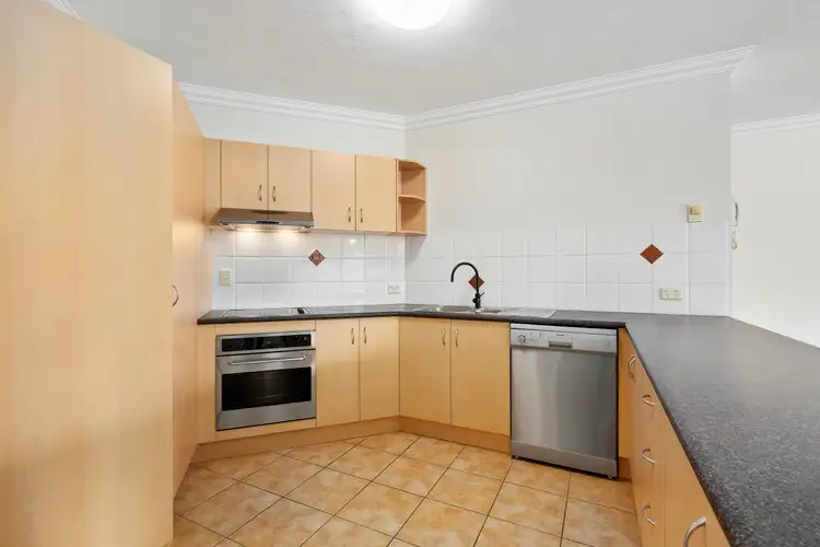 Fourth view of Homely unit listing, Unit 7/25 Chester Terrace, Southport QLD 4215
