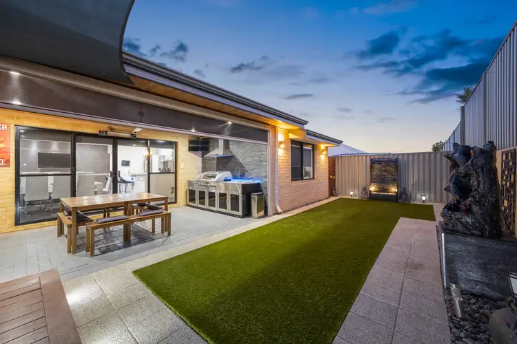 15 Columbia Crescent, Alkimos WA 6038