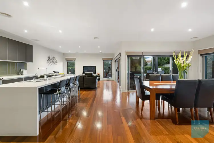 Fourth view of Homely house listing, 2 Rosslyn Cove, Caroline Springs VIC 3023
