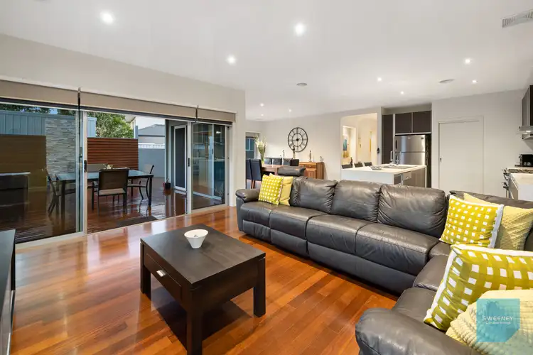 Fifth view of Homely house listing, 2 Rosslyn Cove, Caroline Springs VIC 3023