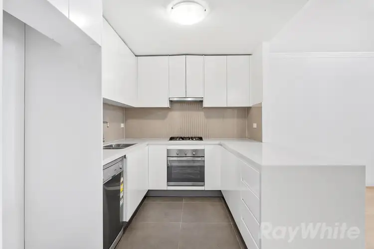 55/15 Lusty St