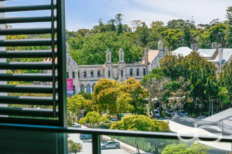 90/51 Queen Victoria Street, Fremantle WA 6160