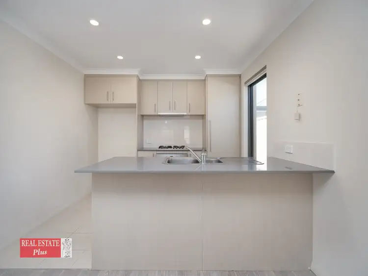 Fifth view of Homely villa listing, 7/3 Spring Avenue, Midland WA 6056