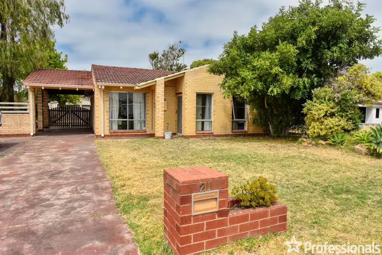 Second view of Homely house listing, 21 Seacrest Street, Safety Bay WA 6169