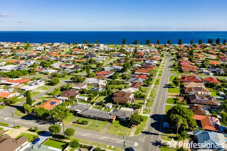 Main view of Homely unit listing, 53 Malibu Road, Safety Bay WA 6169