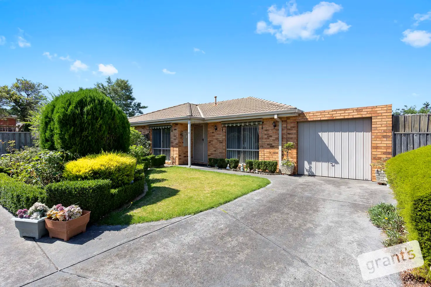 Main view of Homely unit listing, 2/13 Cornwall Street, Hallam VIC 3803