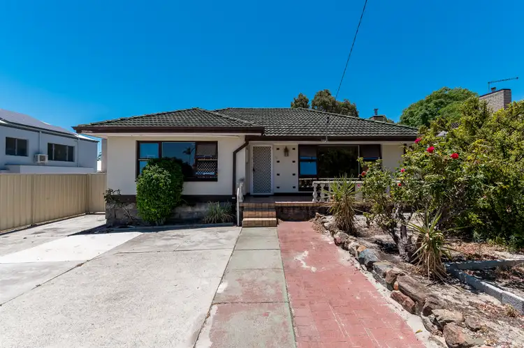 101 Collier Road, Embleton WA 6062