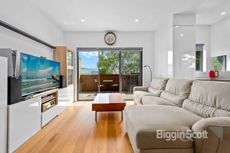 102/14 Bonham Crescent, Oakleigh East VIC 3166