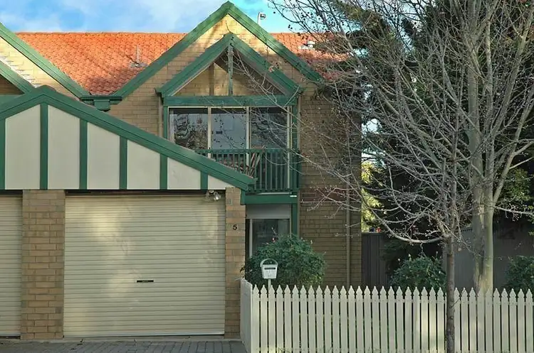 1/5 Griffin Place, Wynn Vale SA 5127