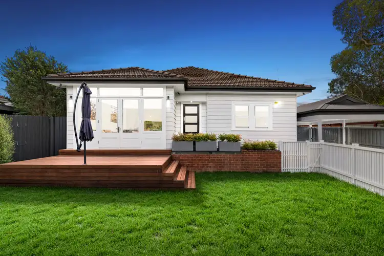 1/2 Stradbroke Road, Boronia VIC 3155