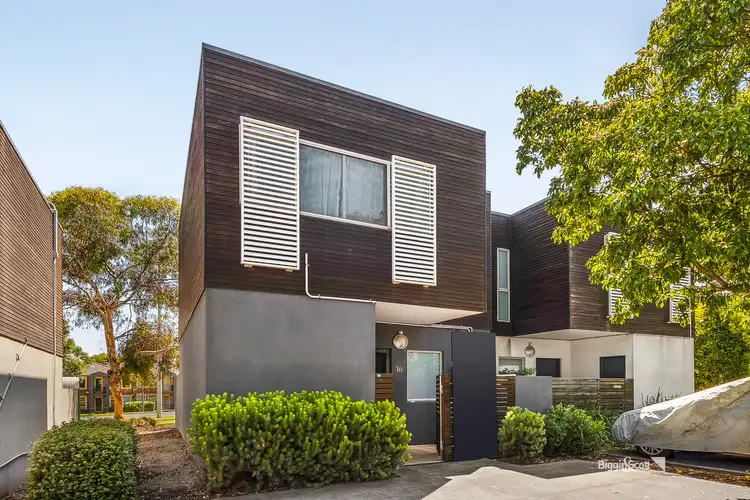 16 Silverash Drive, Bundoora VIC 3083