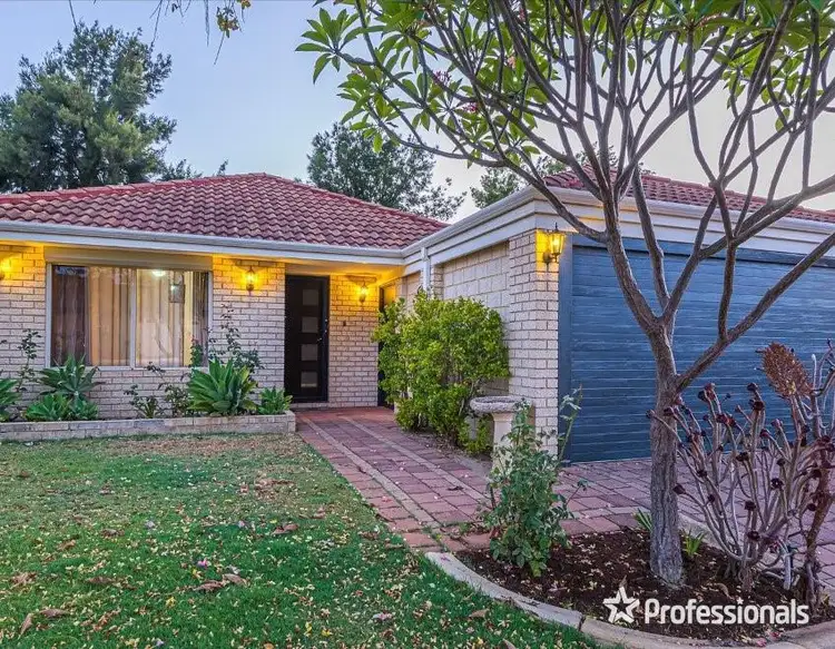 4 Amarina Close