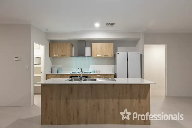 Sixth view of Homely house listing, 34 Grasswren Way, Alkimos WA 6038