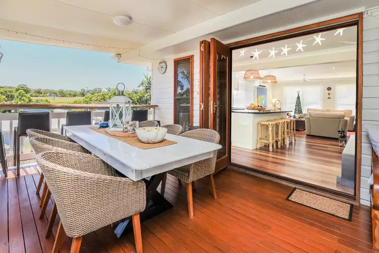 3 Bayview Close, Agnes Water QLD 4677