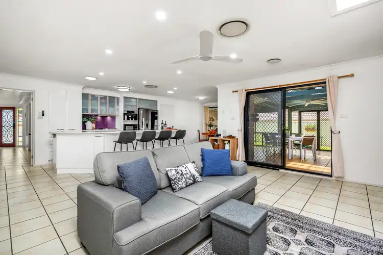 Sixth view of Homely house listing, 4 Sandpiper Court, Cameron Park NSW 2285