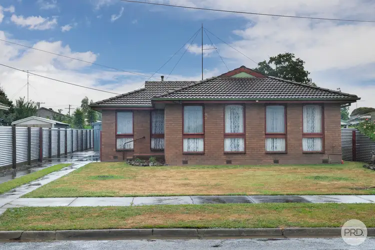 9 Kelvin Avenue, Sebastopol VIC 3356