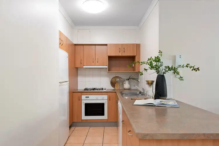 Fourth view of Homely apartment listing, 5/2 Saint Pauls Terrace, Spring Hill QLD 4000