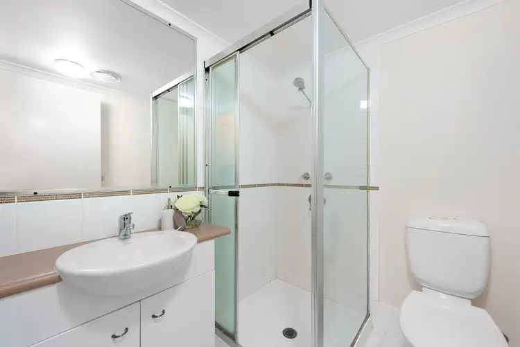 Sixth view of Homely apartment listing, 5/2 Saint Pauls Terrace, Spring Hill QLD 4000