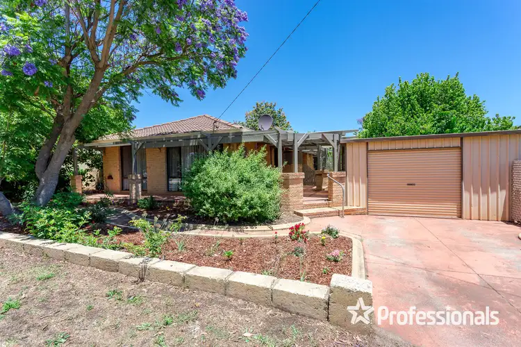 38 Seville Drive, Seville Grove WA 6112