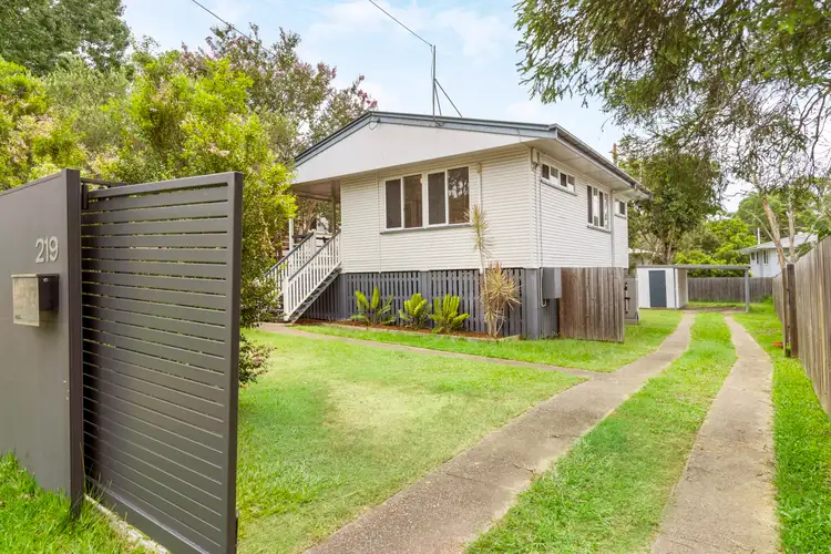 219 Appleby Road, Stafford Heights QLD 4053