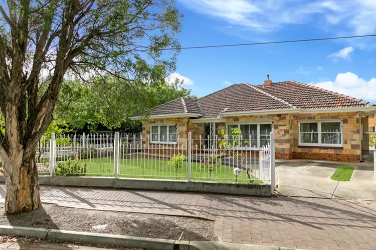 24 Aroha Terrace, Black Forest SA 5035