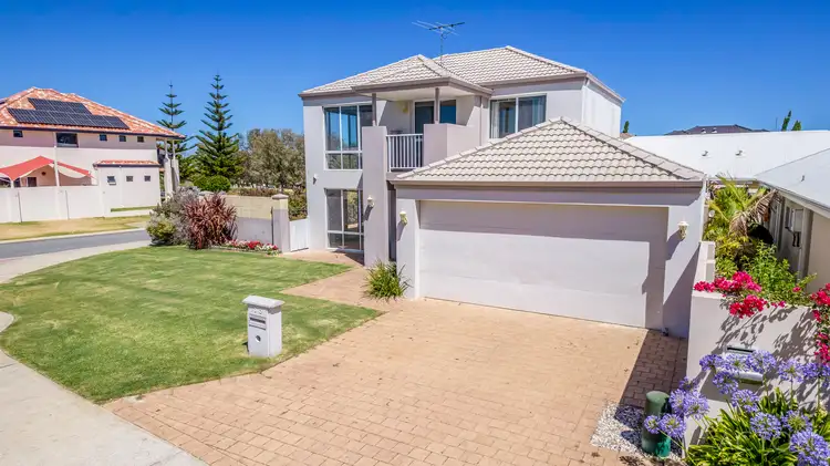 16 Crowsnest Terrace, Wannanup WA 6210