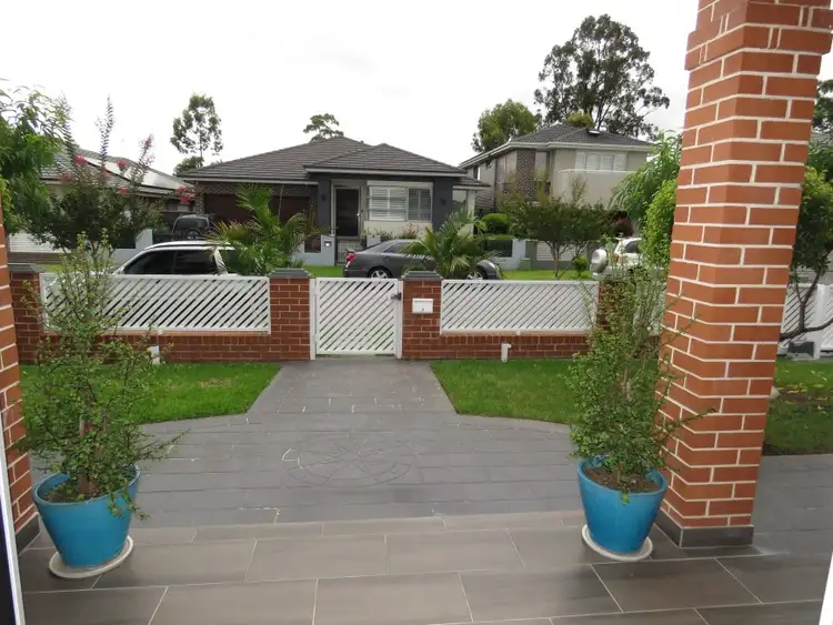 Second view of Homely house listing, 10 Goulburn Place, Wakeley NSW 2176