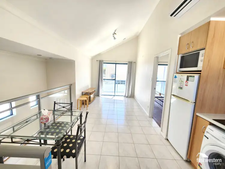 31A Blackfriars Road (Studio)