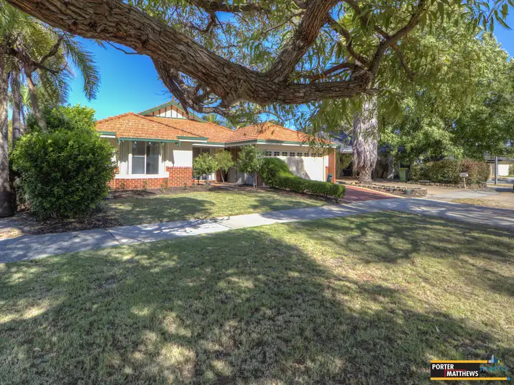 54 Grand Parade, Redcliffe WA 6104