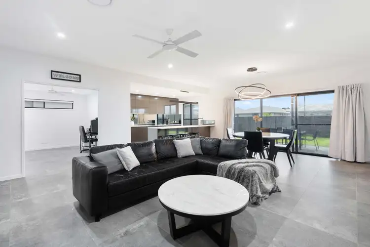 Fifth view of Homely house listing, 2 Sitella Place, Palmview QLD 4553