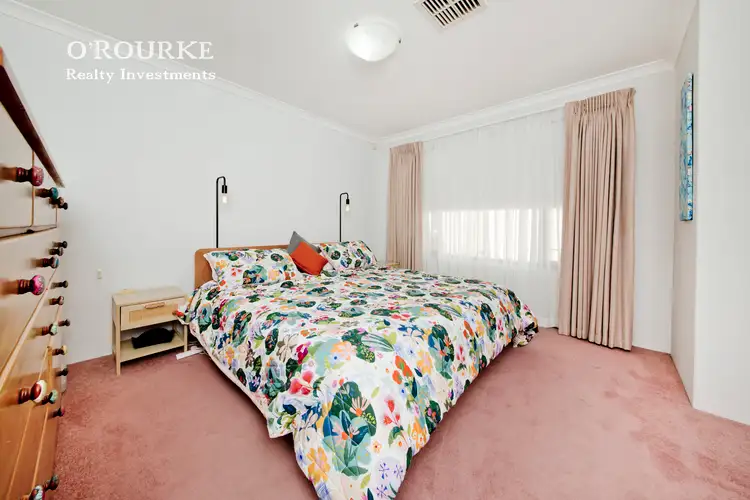 Fourth view of Homely house listing, 2/127 Arlunya Aveune, Cloverdale WA 6105