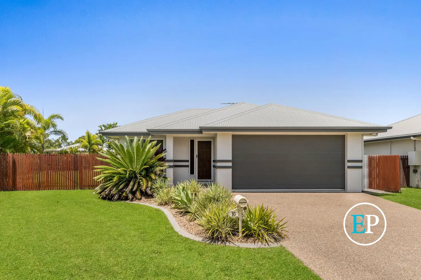Main view of Homely house listing, 10 Wexford Crescent, Mount Low QLD 4818