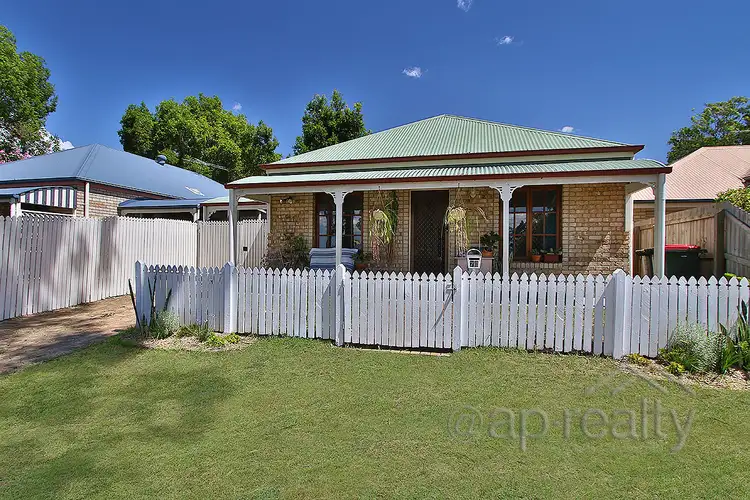 77 Mulgrave Crescent, Forest Lake QLD 4078