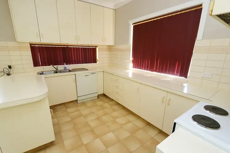 Sixth view of Homely house listing, 88 DeBoos Street, Temora NSW 2666