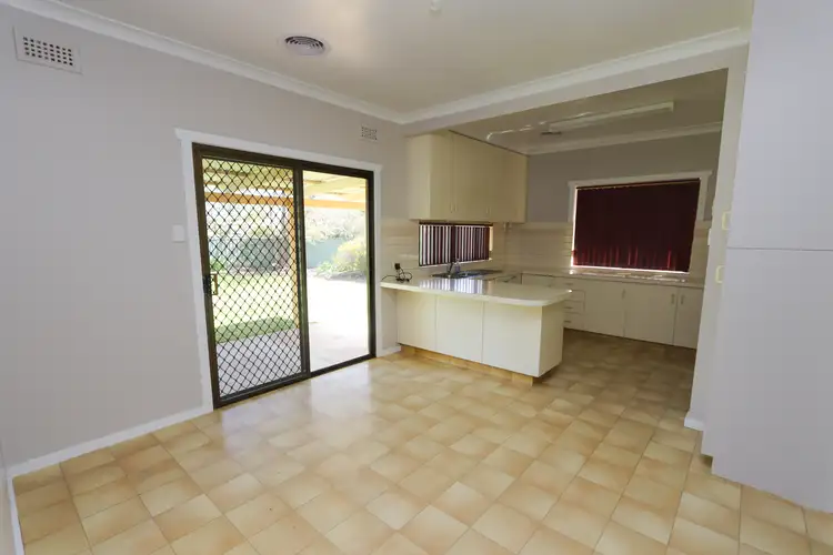 Seventh view of Homely house listing, 88 DeBoos Street, Temora NSW 2666