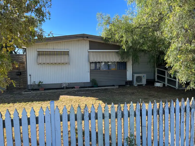180 Hyde Street, Deniliquin NSW 2710